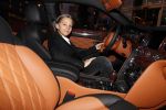 Amsterdam 3 januari 2019
Boekpresentatie Fajah Lourens Fajah kwam met een nieuwe Bentley. Ook haar dochter Irem en zoon Shai kwamen mee.