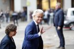 Amsterdam 15 januari 2019
Niieuwjaarsreceptie Koning Willem Alexander en koningin Maxima in paleis op de dam. Geert Wilders met zijn beveiliging