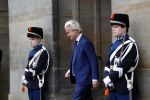 Amsterdam 15 januari 2019
Niieuwjaarsreceptie Koning Willem Alexander en koningin Maxima in paleis op de dam. Geert Wilders met zijn beveiliging