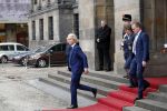 Amsterdam 15 januari 2019
Niieuwjaarsreceptie Koning Willem Alexander en koningin Maxima in paleis op de dam. Geert Wilders met zijn beveiliging