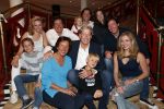 Zeist 23 december 2018
Hans Wendy Steven Osacr en Renzo Kazan met hun vrouwen en kinderen in het Fyji Hotel.