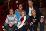 Zeist 23 december 2018
Hans Wendy Steven Osacr en Renzo Kazan met hun vrouwen en kinderen in het Fyji Hotel.
