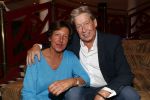 Zeist 23 december 2018
Hans Wendy Steven Osacr en Renzo Kazan met hun vrouwen en kinderen in het Fyji Hotel.