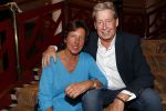 Zeist 23 december 2018
Hans Wendy Steven Osacr en Renzo Kazan met hun vrouwen en kinderen in het Fyji Hotel.