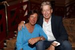 Zeist 23 december 2018
Hans Wendy Steven Osacr en Renzo Kazan met hun vrouwen en kinderen in het Fyji Hotel.