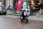 Amsterdam 21 december 2018
Hans Kesting op de scooter.