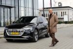 Amsterdam 8 december 2019
Humberto Tan test de audi Etron oa op de PC Hooftstraat in Amsterdam.