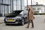 Amsterdam 8 december 2019
Humberto Tan test de audi Etron oa op de PC Hooftstraat in Amsterdam.