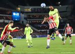 Eindhoven, 28 November 2018
Champions Leaguewedstrijd PSV-FC Barcelona, eindstand 1-2
Nick Viergever en Arturo Vidal