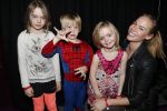 Amsterdam 23 december 2018
Premiere RTL kerstshow in het ziggo dome. Nicolette Kluijver met haar kinderen