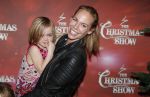 Amsterdam 23 december 2018
Premiere RTL kerstshow in het ziggo dome. Nicolette Kluijver met haar kinderen