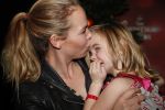 Amsterdam 23 december 2018
Premiere RTL kerstshow in het ziggo dome. Nicolette Kluijver met haar kinderen