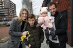 Beverwijk 22 december 2018
Rafael v d Vaart Damian Jesslynn en zijn vriendin Estavana Polman in het winkelcentrum waar Rafael zijn moeder Lolita een winkel heeft . Ze hebben geld opgehaald met veiling voor het ZZF.
