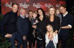 Amsterdam 23 december 2018
Premiere RTL kerstshow in het ziggo dome. Sven Sauve met familie.
