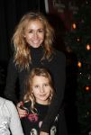 Amsterdam 23 december 2018
Premiere RTL kerstshow in het ziggo dome. Wendy v Dijk kwam met dochter Lizzy haar moeder Tiny en â€¦