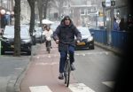Amsterdam 21 januari 2020
Oud bokser Alex Blanchard op de fiets in Amsterdam zuid.