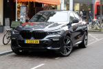 Amsterdam 21 januari 2020
Andre Hazes met zijn vriendin Bridget Maasland en haar broer op de pc hooftstraat. Andre viert vandaag zijn 26e verjaardag. Andre zijn nieuwe auto BMW X6 M
