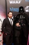 Amsterdam 17 december 2019
Premiere Starwars in het Amsterdam theater. Arne Toonen met zoon