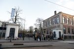 Amsterdam 1 februari 2020
Roxeanne Hazes met vriend Erik Zennes en zoon Fender bij artis.