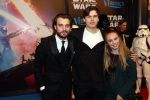Amsterdam 17 december 2019
Premiere Starwars in het Amsterdam theater. Bart Meeldijk en â€¦