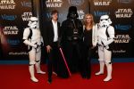 Amsterdam 17 december 2019
Premiere Starwars in het Amsterdam theater.
Daphne Deckers kwam met haar zoon Alec