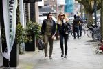 Amsterdam 23 december 2019
Estelle Cruijff met haar nieuwe vriend Mo op de cornelis schuytstraat.
