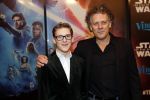 Amsterdam 17 december 2019
Premiere Starwars in het Amsterdam theater. Kees v d Spek met zoon