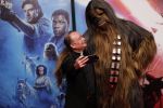 Amsterdam 17 december 2019
Premiere Starwars in het Amsterdam theater. Roderick Vorhogen