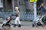 Amsterdam 9 januari 2021
Anna Sophia v Zweden met partner en hun kinderen in Amsterdam zuid