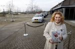Bunnik 4 februari 2021
Boekpresentatie Antje Monteiro . Romy ontvangt het eerste boek.