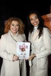 Bunnik 4 februari 2021
Boekpresentatie Antje Monteiro . Romy ontvangt het eerste boek.