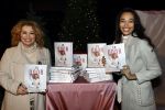 Bunnik 4 februari 2021
Boekpresentatie Antje Monteiro . Romy ontvangt het eerste boek.