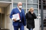 Utrecht 2 februari 2021
Rechtszaak Rachel Hazes tegen haar oude PA Marieke v Beek . Royce de Vries is de advocaat van Rachel. Marieke heeft advocaat Bernhard Tomlow. Ricardo Klaverdijk Big Willem v Boxtel en Jacqueline v d Gijp waren aanwezig.