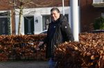 Amsterdam e.o. 31 december 2020
Frank Masmeijer arriveert bij zijn vriendin . Frank is pas weer vrij gekomen
