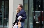 Rotterdam 30 januari 2021
Hugo de Jonge en zijn dochter Sarah doen boodschappen en lopen daarna weer naar huis