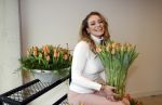 Aalsmeer 4 februari 2021
Inge de Bruijn Manon Nummerdor Flier en Jorrit Kroon dopen de Heroes tulp.