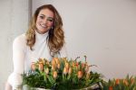 Aalsmeer 4 februari 2021
Inge de Bruijn Manon Nummerdor Flier en Jorrit Kroon dopen de Heroes tulp.