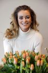 Aalsmeer 4 februari 2021
Inge de Bruijn Manon Nummerdor Flier en Jorrit Kroon dopen de Heroes tulp.