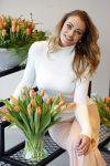 Aalsmeer 4 februari 2021
Inge de Bruijn Manon Nummerdor Flier en Jorrit Kroon dopen de Heroes tulp.