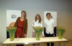 Aalsmeer 4 februari 2021
Inge de Bruijn Manon Nummerdor Flier en Jorrit Kroon dopen de Heroes tulp.