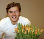 Aalsmeer 4 februari 2021
Inge de Bruijn Manon Nummerdor Flier en Jorrit Kroon dopen de Heroes tulp.