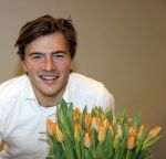 Aalsmeer 4 februari 2021
Inge de Bruijn Manon Nummerdor Flier en Jorrit Kroon dopen de Heroes tulp.