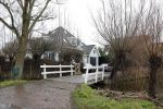 Uitdam 7 januari 2021
Katja Schuurman en de andere bewoners van Uitdam protesteren met zwarte vlaggen tegen de plannen om de dijken te verzwaren.
