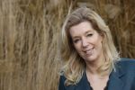 Woerden 21 januari 2021
Liane den Haan , lijsttrekker 50 plus wordt thuis geinterviewd door Nick Dijkman van Story. Liane woont samen met haar kinderen en haar moeder in 1 huis.