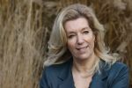 Woerden 21 januari 2021
Liane den Haan , lijsttrekker 50 plus wordt thuis geinterviewd door Nick Dijkman van Story. Liane woont samen met haar kinderen en haar moeder in 1 huis.