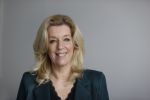 Woerden 21 januari 2021
Liane den Haan , lijsttrekker 50 plus wordt thuis geinterviewd door Nick Dijkman van Story. Liane woont samen met haar kinderen en haar moeder in 1 huis.