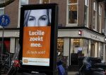 Amsterdam 15 januari 2021
Abri Amber Alert op de pc hooftstraat met Lucille Werner Froukje de Both en Kim Lin v d Meij