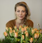 Aalsmeer 4 februari 2021
Inge de Bruijn Manon Nummerdor Flier en Jorrit Kroon dopen de Heroes tulp.