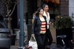 Amsterdam 23 januari 2021
Merel Westrik koopt kleding bij Suitsudio op de cornelis schuytstraat. Merel is 5 maanden zwanger . Ze komt met haar styliste en worden door twee verkopers geholpen.