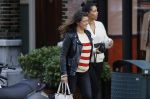 Amsterdam 23 januari 2021
Merel Westrik koopt kleding bij Suitsudio op de cornelis schuytstraat. Merel is 5 maanden zwanger . Ze komt met haar styliste en worden door twee verkopers geholpen.